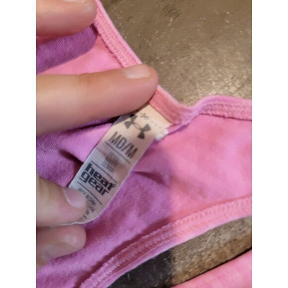 Women's pink Under Armour tank top Medium heat wear - Picture 4 of 5